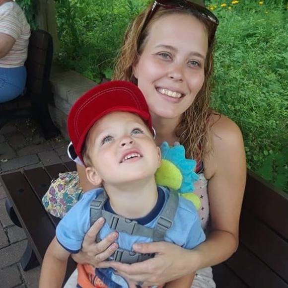 Meet your Posher, Amber - Picture 1 of 1